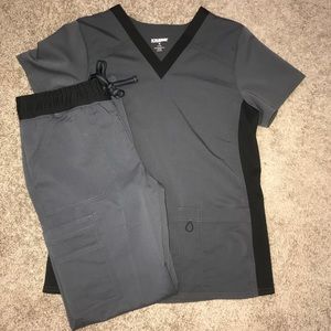 Scrubs size S
